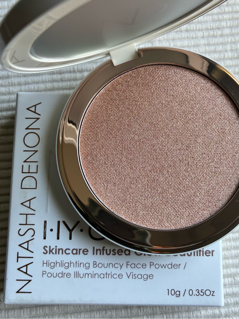 NATASHA DENONA 
HY-GEN Skincare Infused Glow Beautifier
Light 01